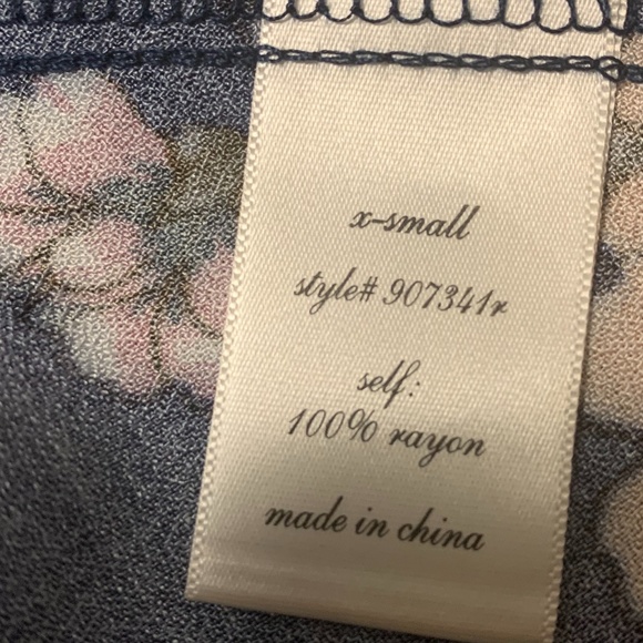 Floral Long Sleeve Dress - Picture 3 of 4